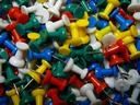 100 x Push Pin Assorted Coloured Drawing Pin Notice Cork Board Map Office School